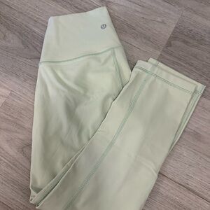 Lululemon Cropped Wunder Under Leggings